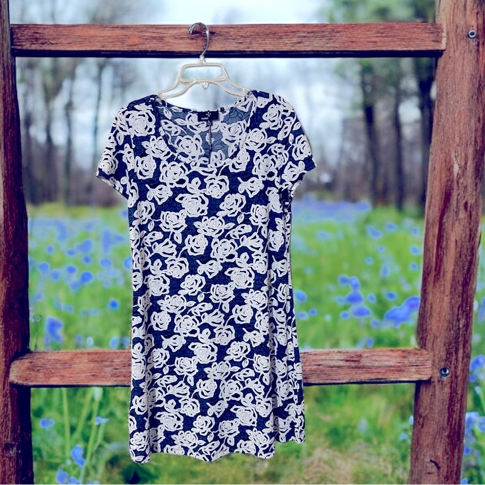 Ronni Nicole short sleeve summer dress